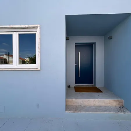 The Blue House - Golf &