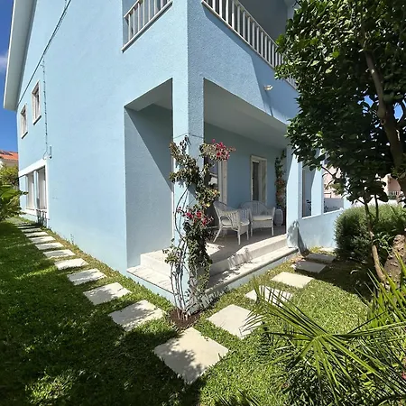 Βίλα The Blue House - Golf & Εστορίλ